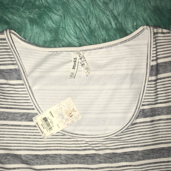 NWT Mudd gray & white, short sleeve, mini dress - Picture 3 of 8